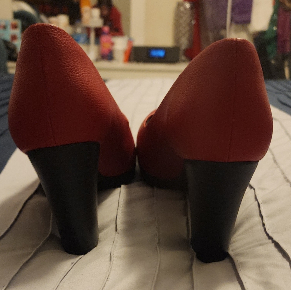 Piccadilly Platform Red Pump heels size 10 - Picture 7 of 11